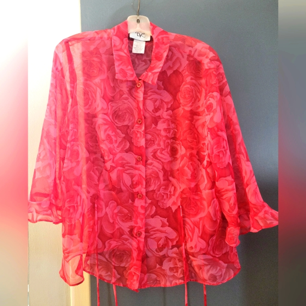 EUC MISSES BUTTON-DOWN SHEER BLOUSE SZ 16 Vince Camuto Vibrant Red Floral Blouse
